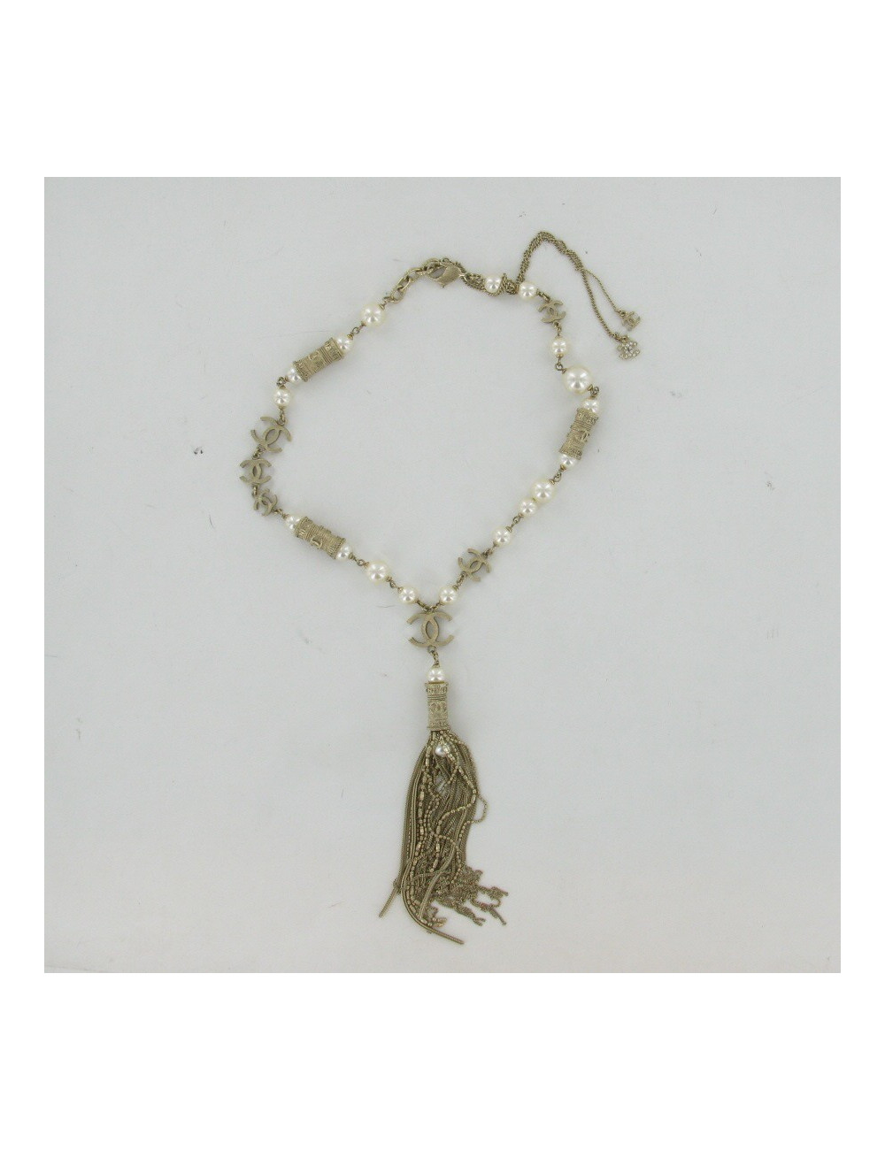 Collier pompon CHANEL