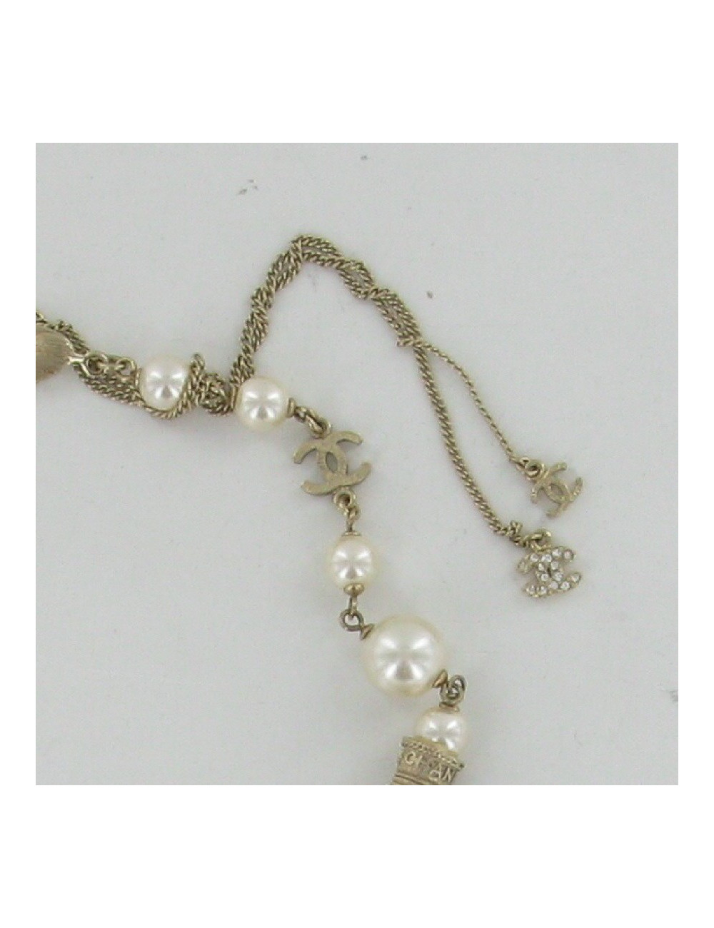 Collier pompon CHANEL