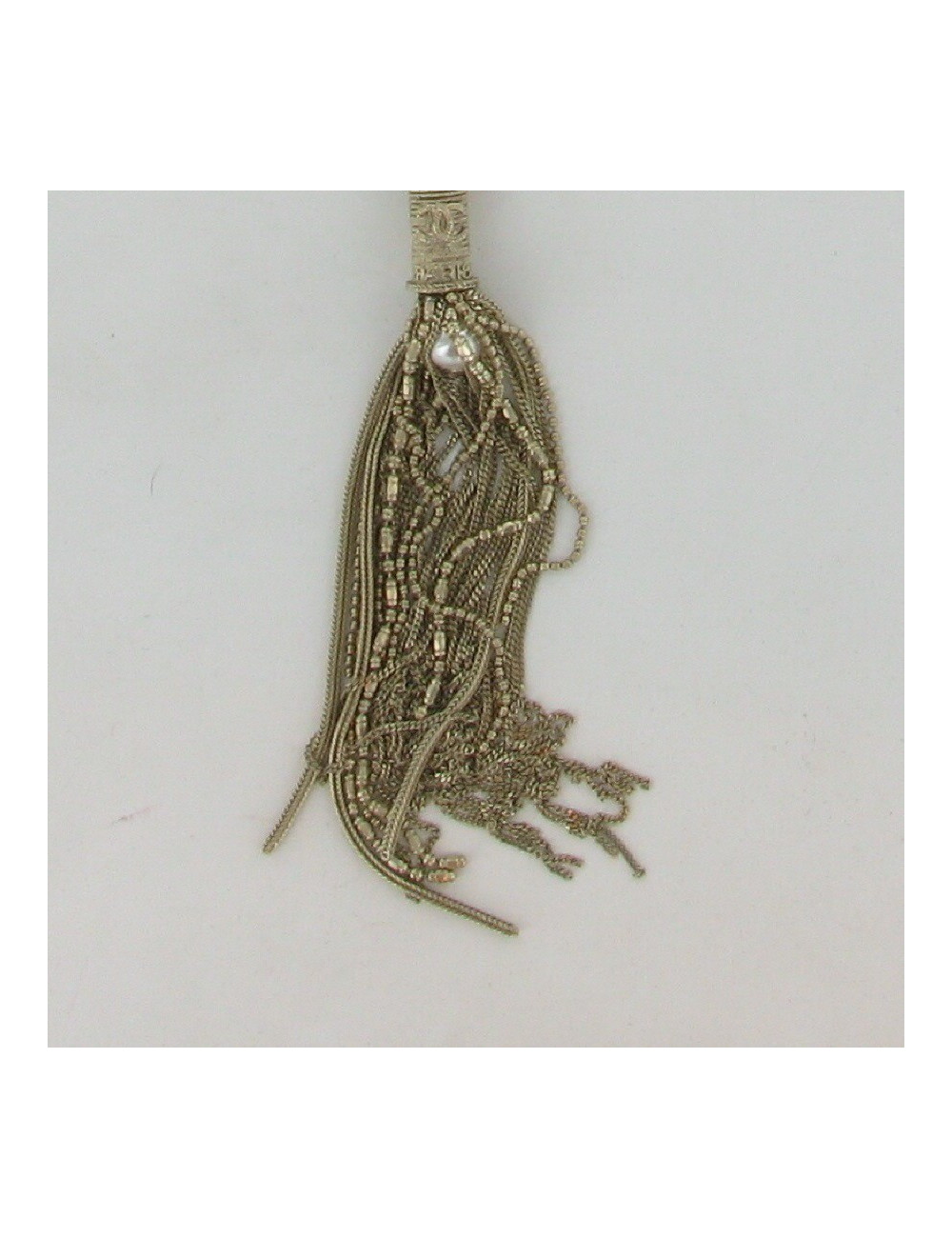 Collier pompon CHANEL