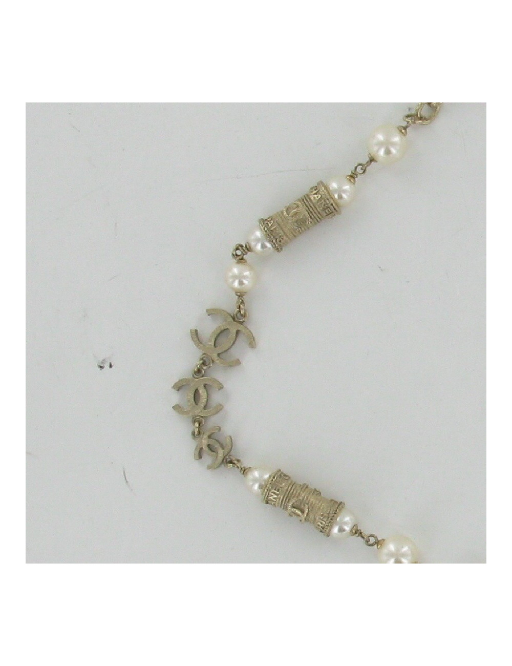 Collier pompon CHANEL