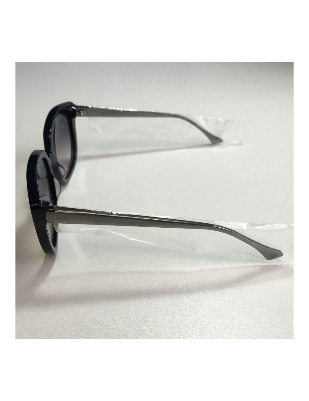 Lunettes de soleil JOHN DALIA gris foncé