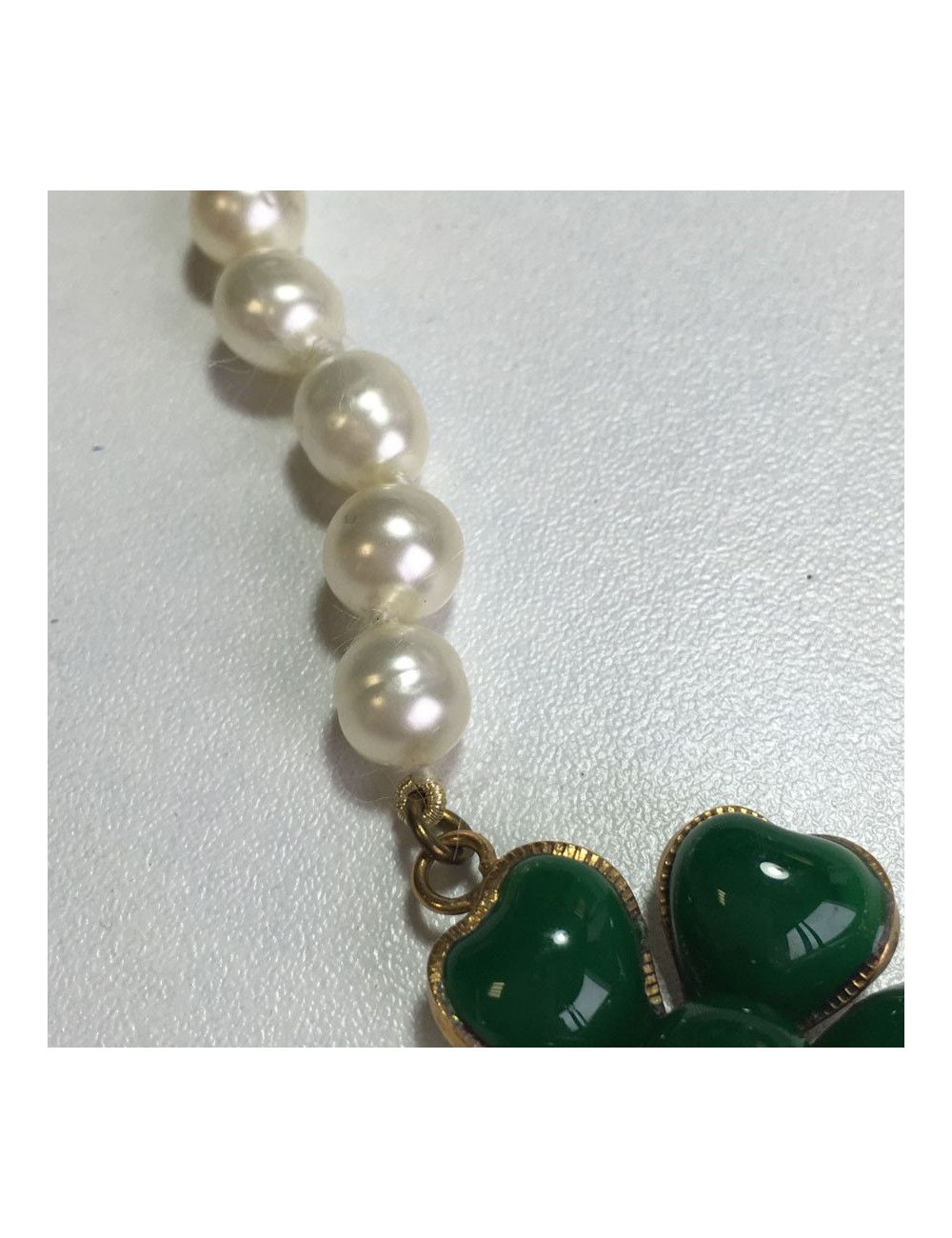 Collier MARGUERITE DE VALOIS fleurette et perles nacrées