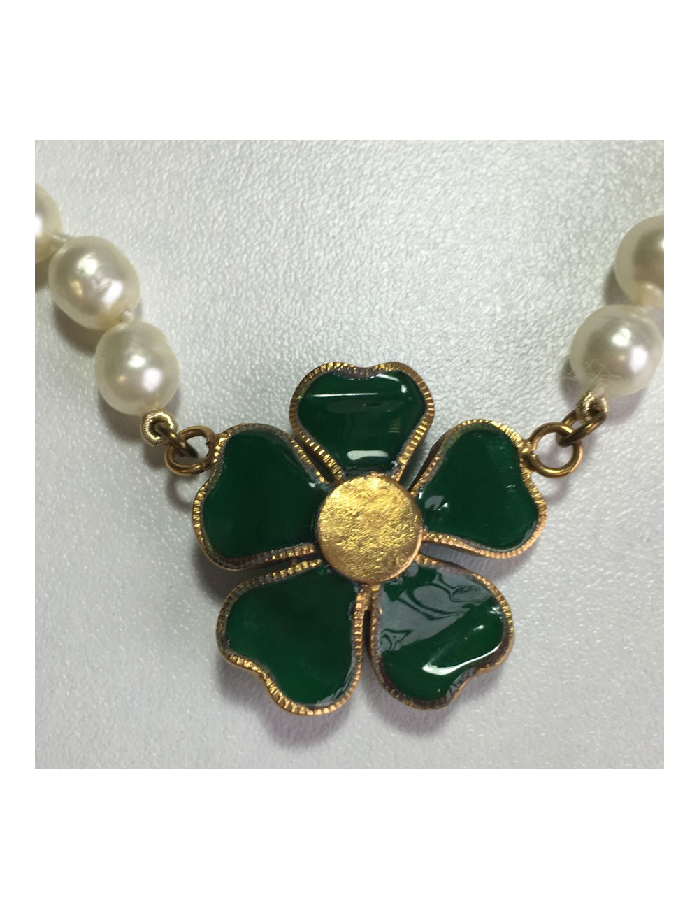 MARGUERITE of VALOIS fleurette necklace and Pearly beads