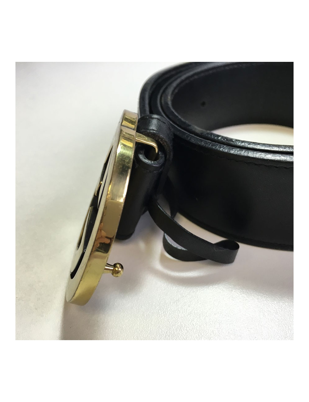 GUCCI black leather belt and gold buckle size 85