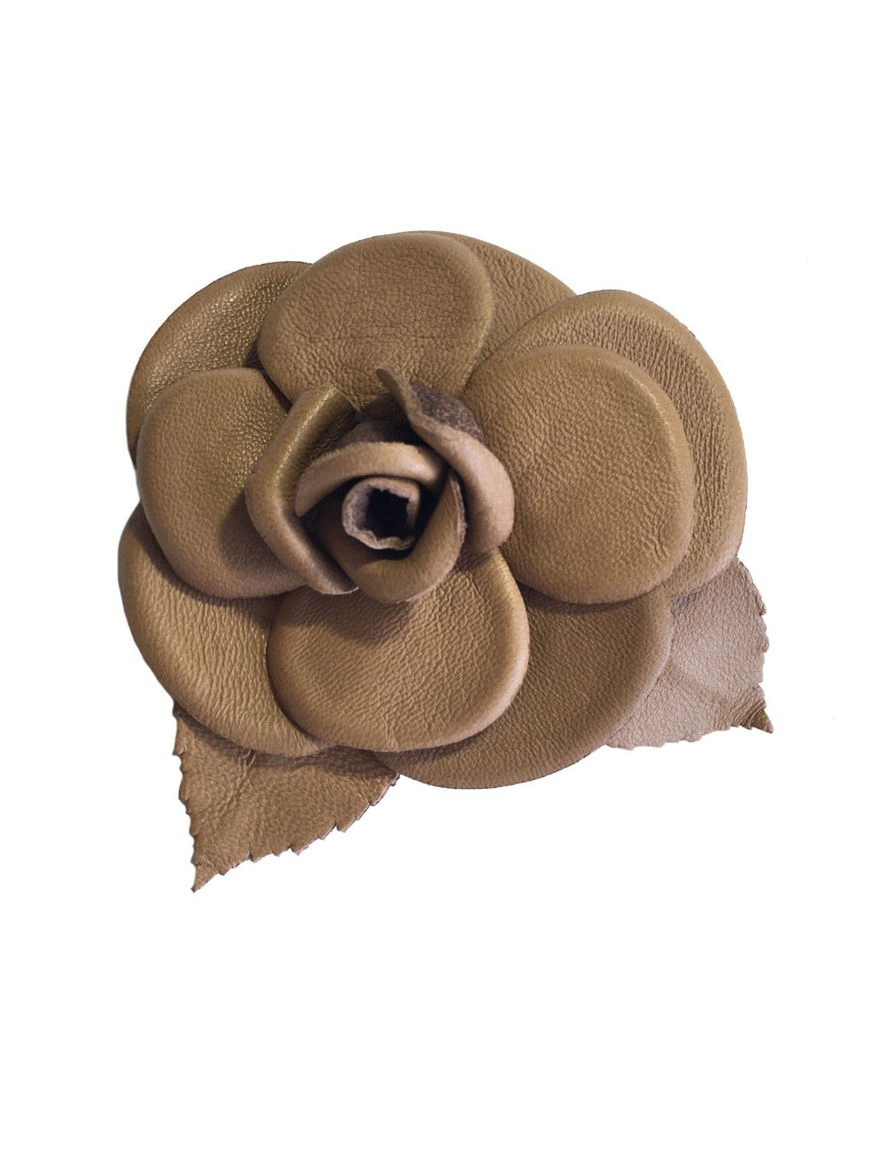 Broche Camélia CHANEL en cuir marron glacé