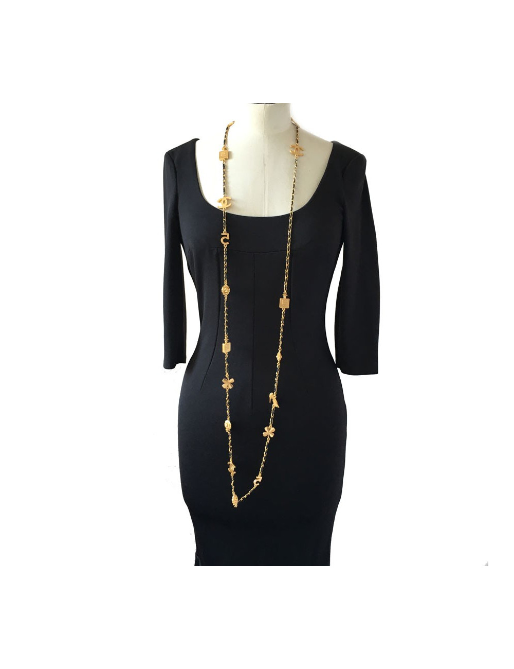 Symbols in gold metal and link black leather CHANEL necklace