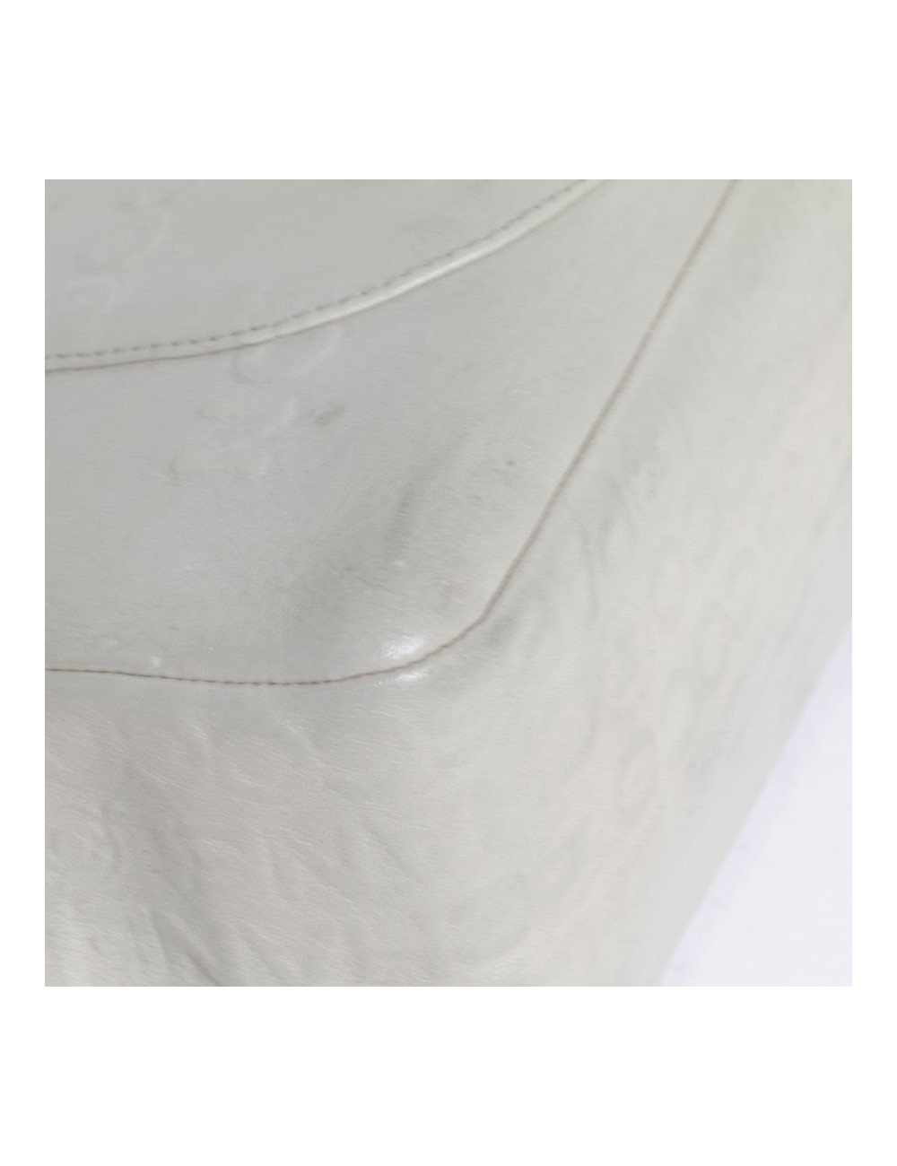 CHANEL 2.55 double flap bag in cream leather