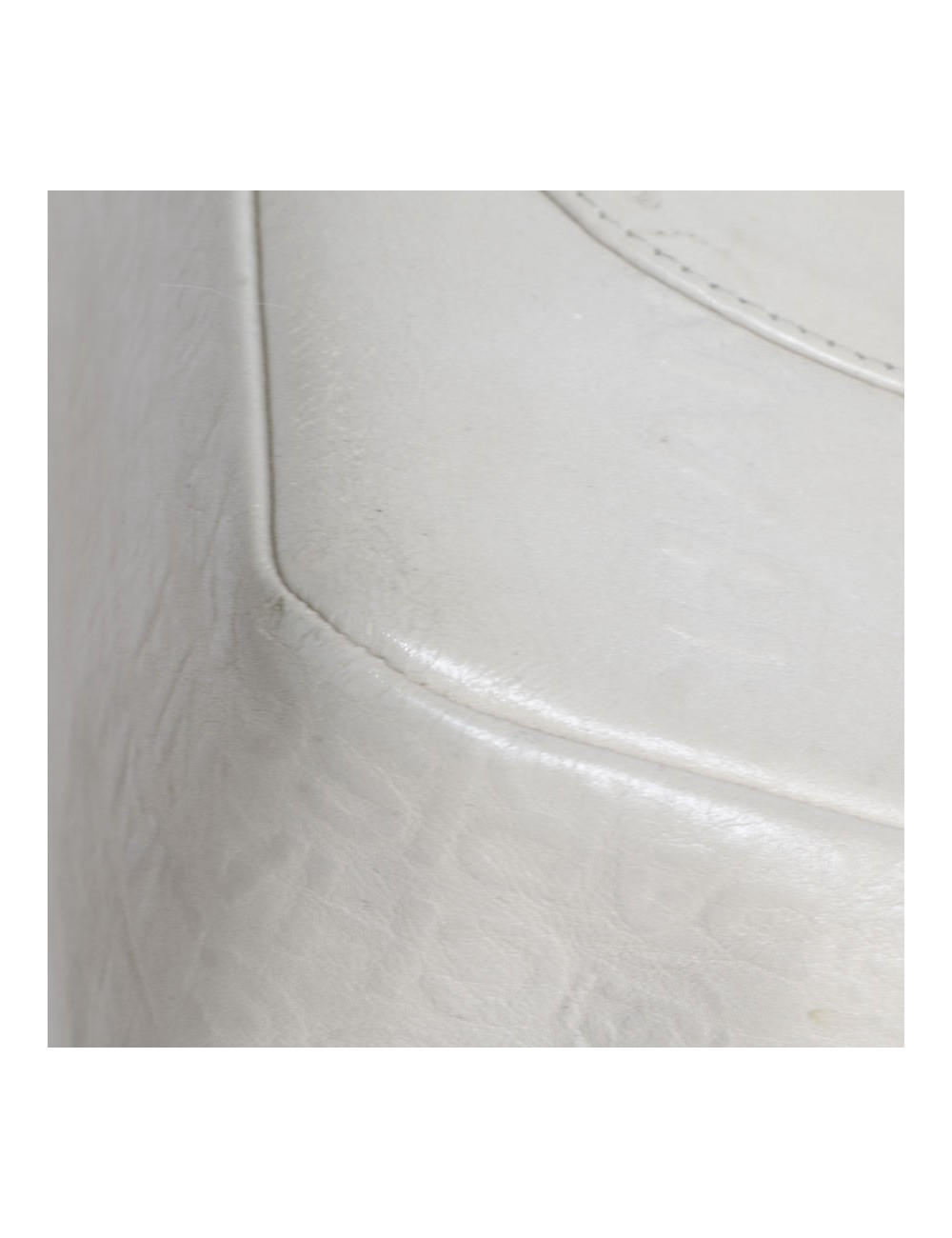 CHANEL 2.55 double flap bag in cream leather