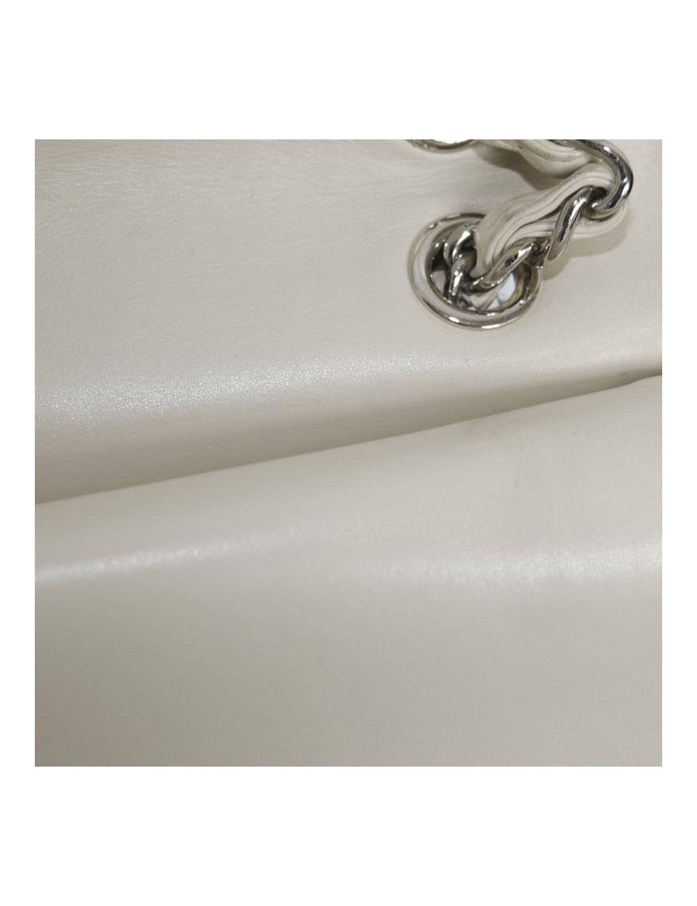 CHANEL 2.55 double flap bag in cream leather