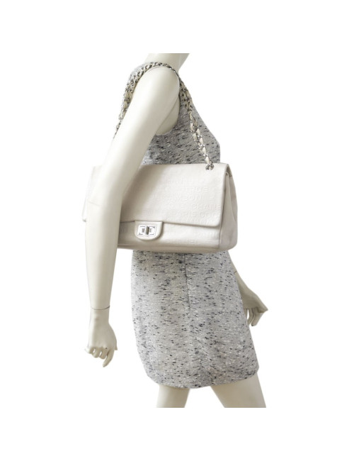 CHANEL 2.55 double flap bag in cream leather