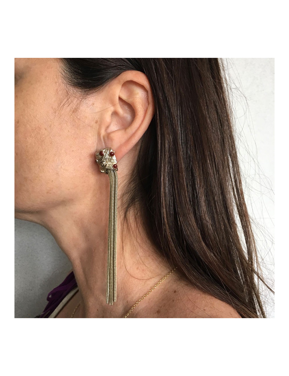 Earrings CHANEL nails pending gold metal