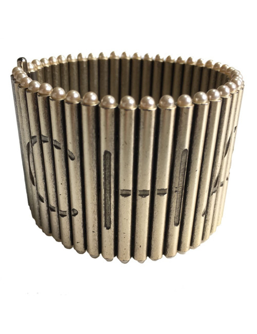 CHANEL cuff articulated in silver and pearls