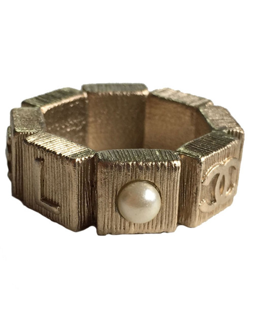 Ring CHANEL metal color pale gold and Pearly Pearl T53