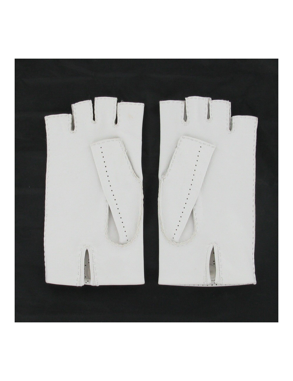 Mitaines en agneau perforé HERMES