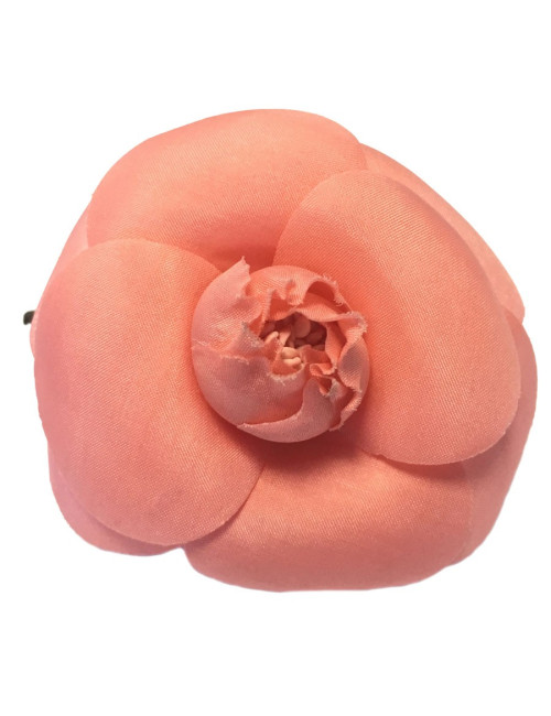 Broche CHANEL rose en soie