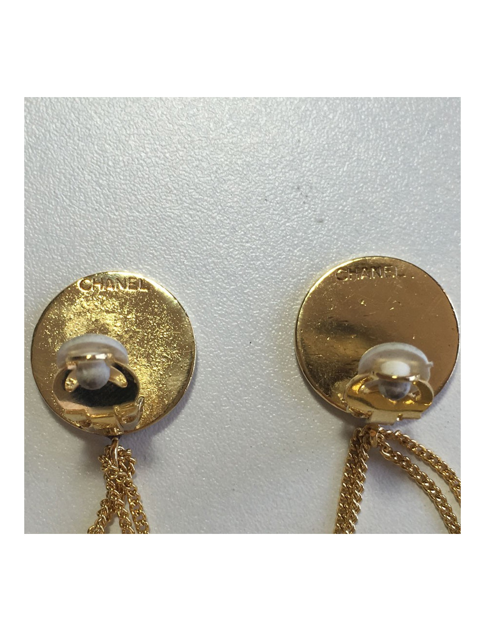Boucles d'oreille clips CHANEL couture et collector dorés