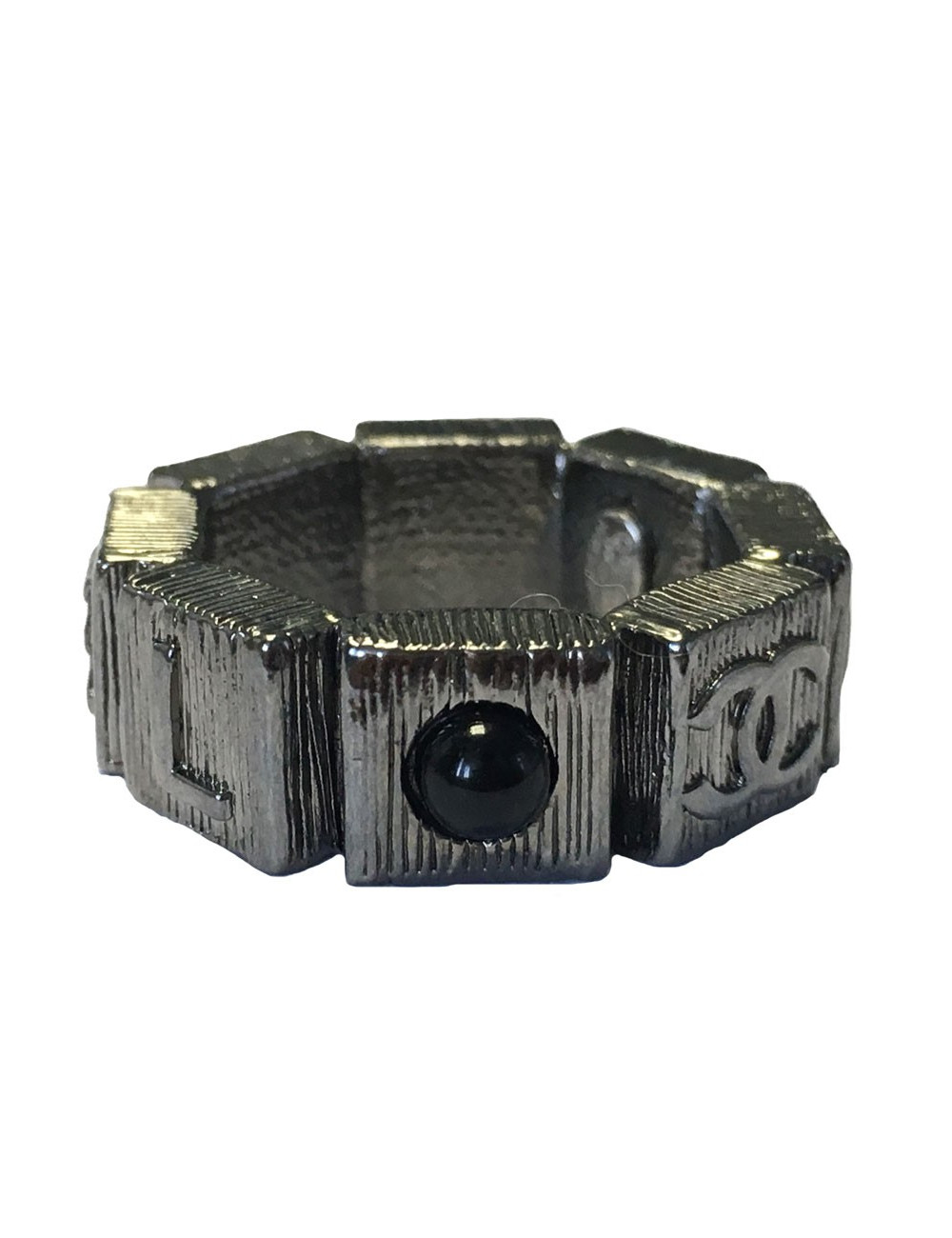 Bague CHANEL en métal argenté et perle noire T53