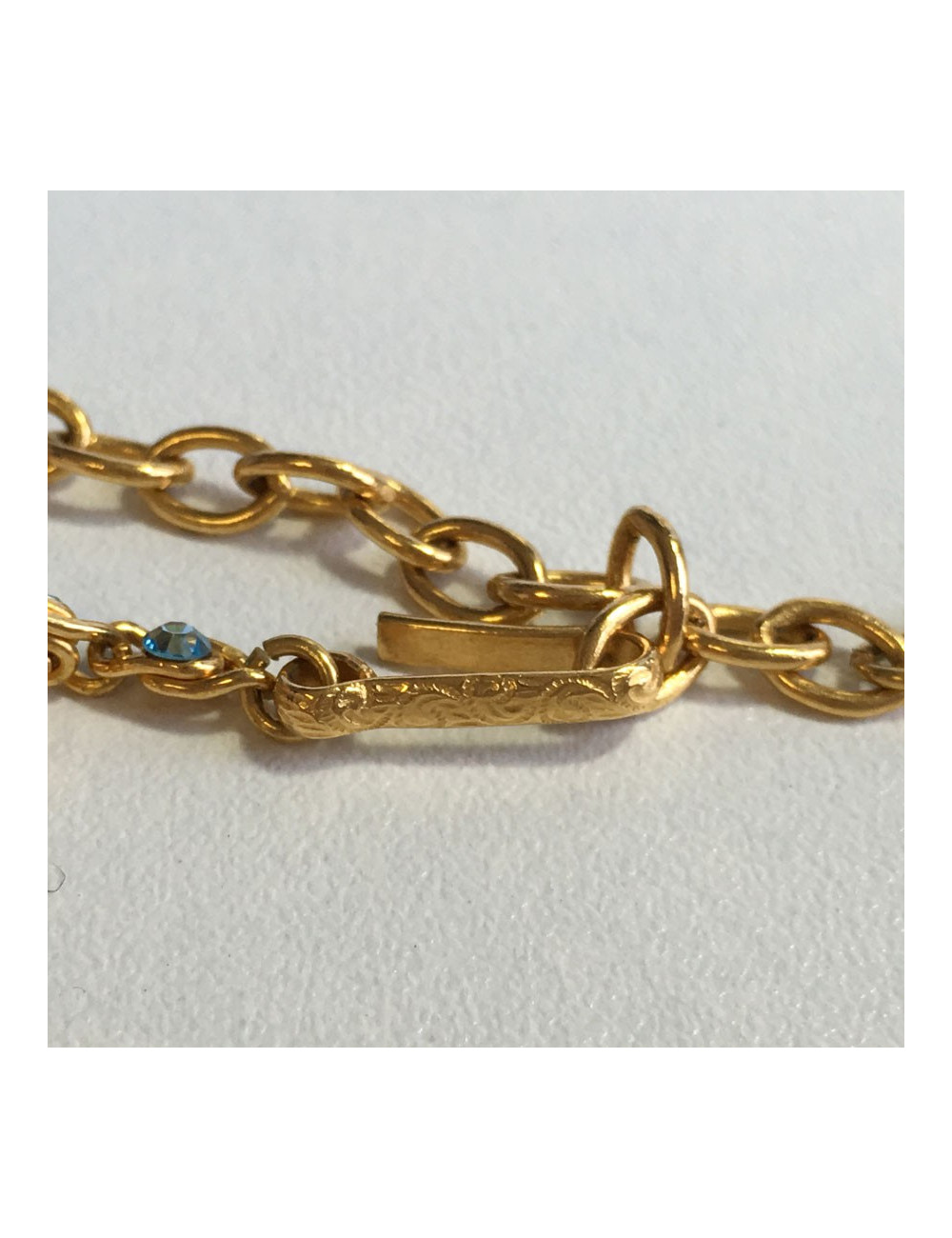 Necklace CHANEL golden chain and blue rhinestone belt