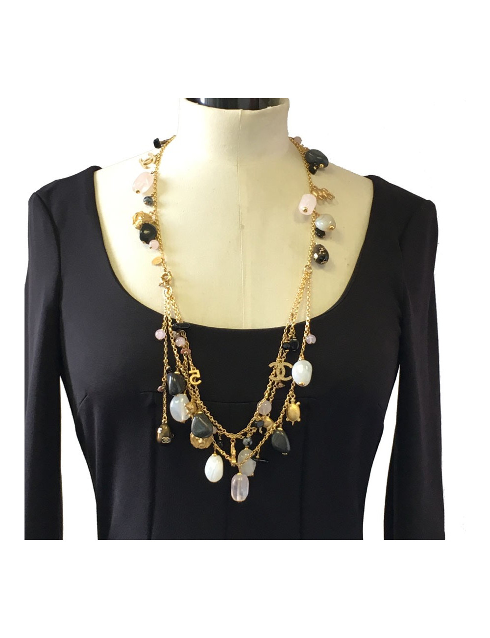 Ceinture sautoir CHANEL en pâte de verre et chaîne dorée