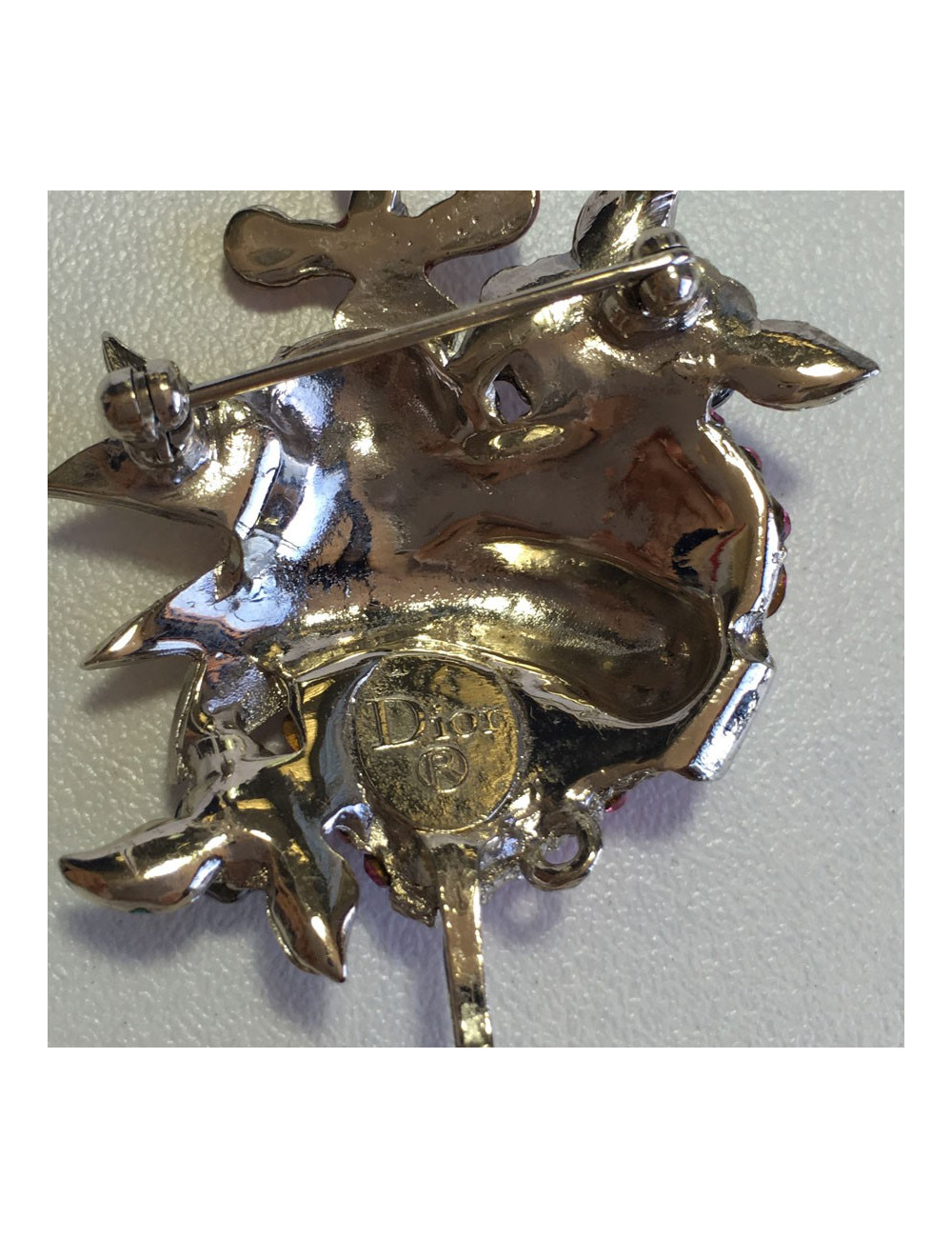 Broche Christian DIOR coeur rose avec brillants