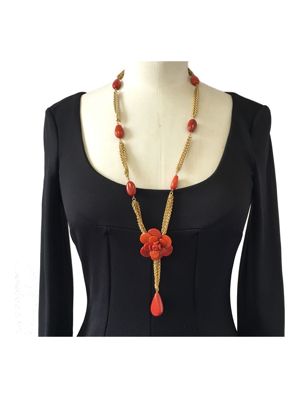 Collier CHANEL couture chaîne et camélia orange