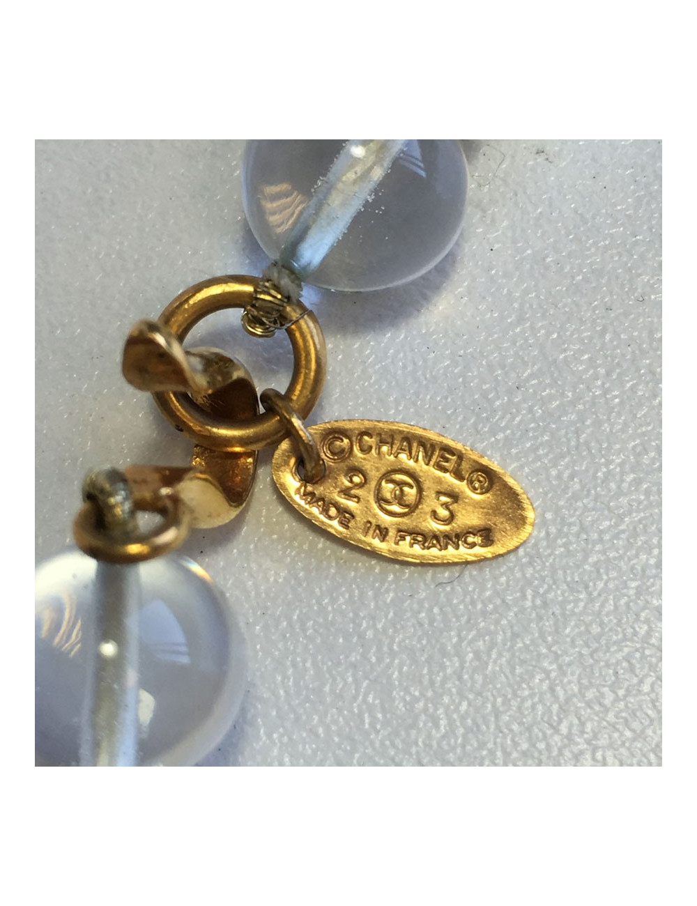 Sautoir CHANEL vintage en pâte de verre bleu et strass