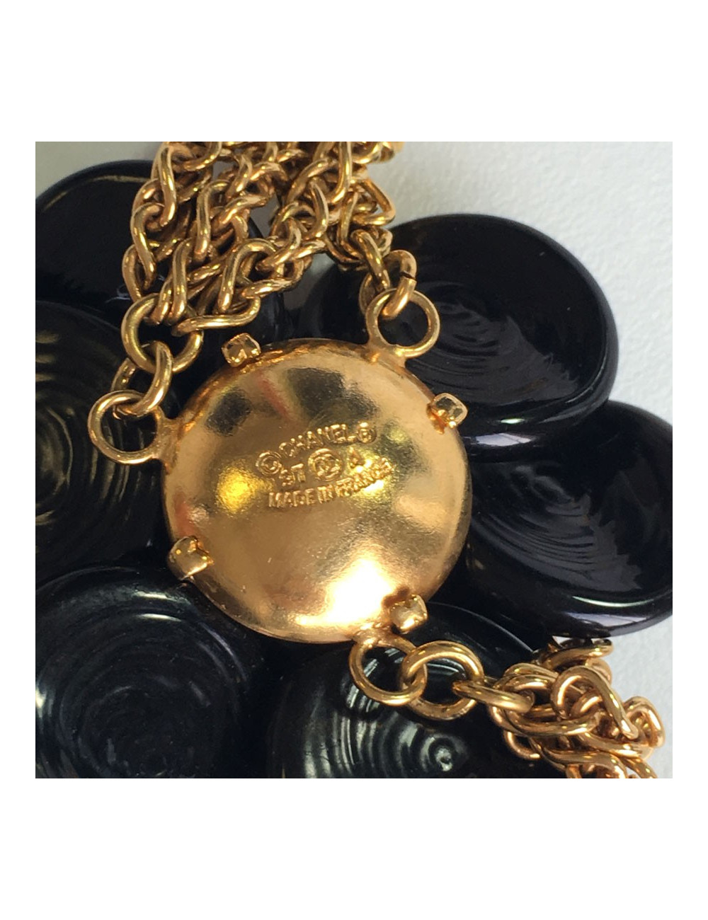Collier CHANEL Couture camélia en pâte de verre Vintage