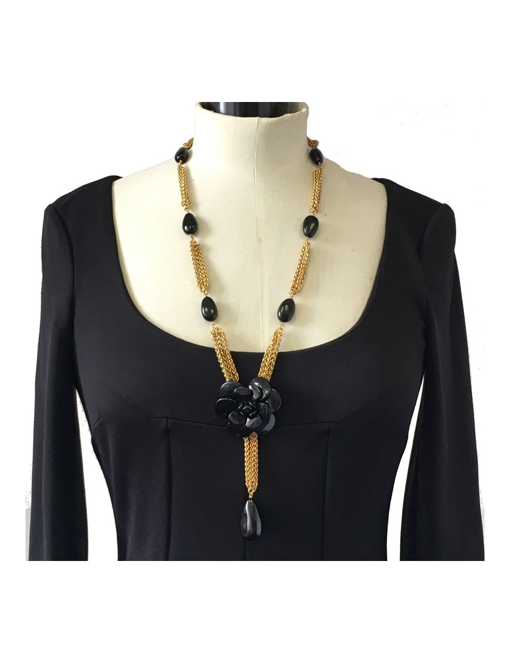 Collier CHANEL Couture camélia en pâte de verre Vintage