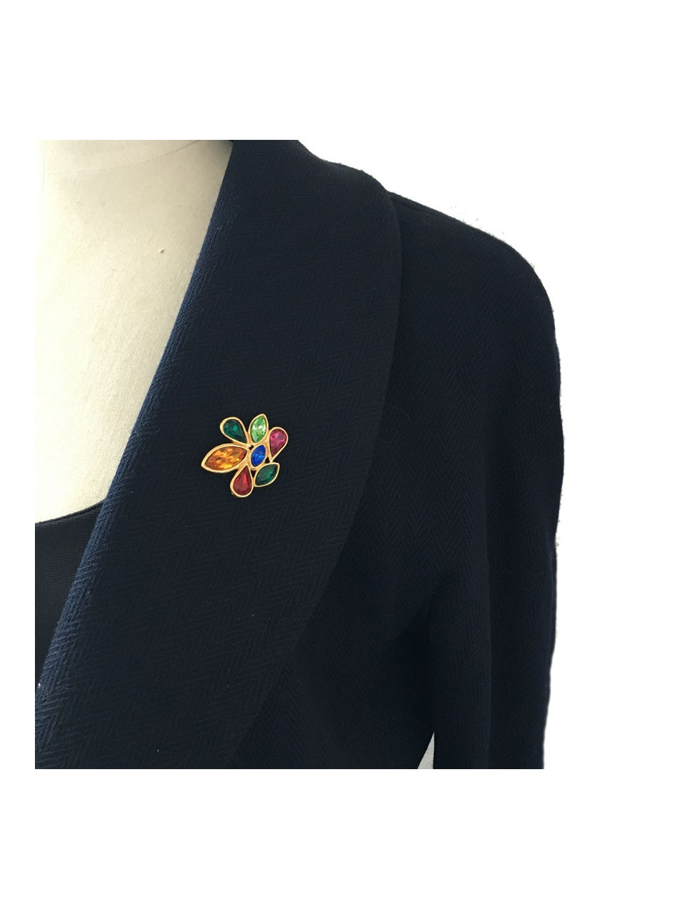 Pin's YVES SAINT LAURENT multicolor