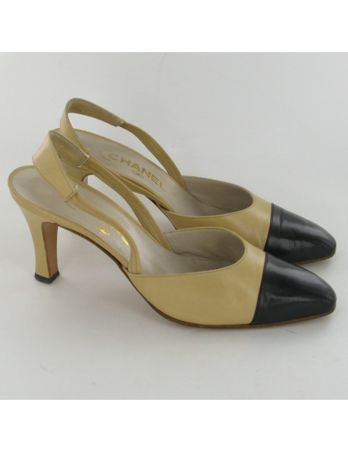 Escarpins bicolores CHANEL