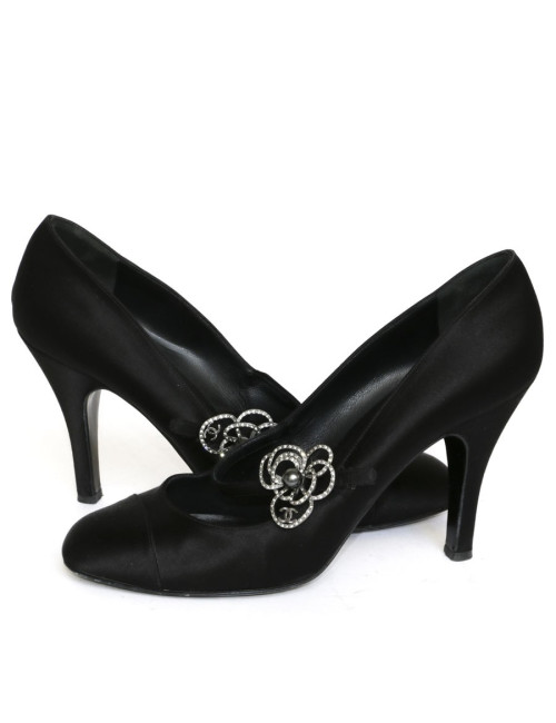 CHANEL T 40.5 black silk satin pumps