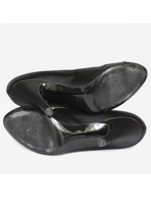CHANEL T 40.5 black silk satin pumps