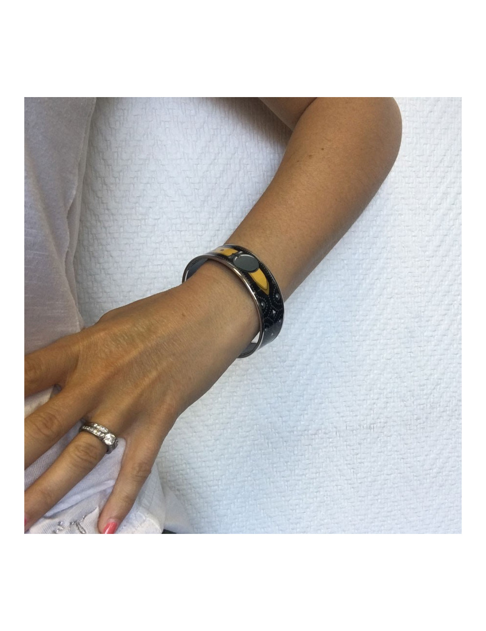 HERMES bracelet in black, yellow and grey enamel