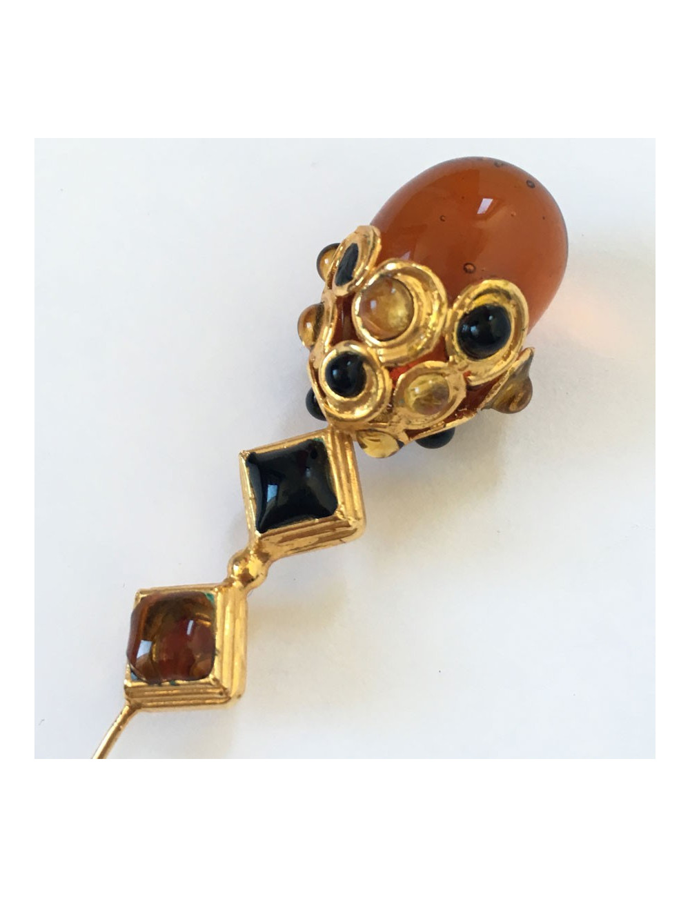 PIN LOEWE gold and glass vintage