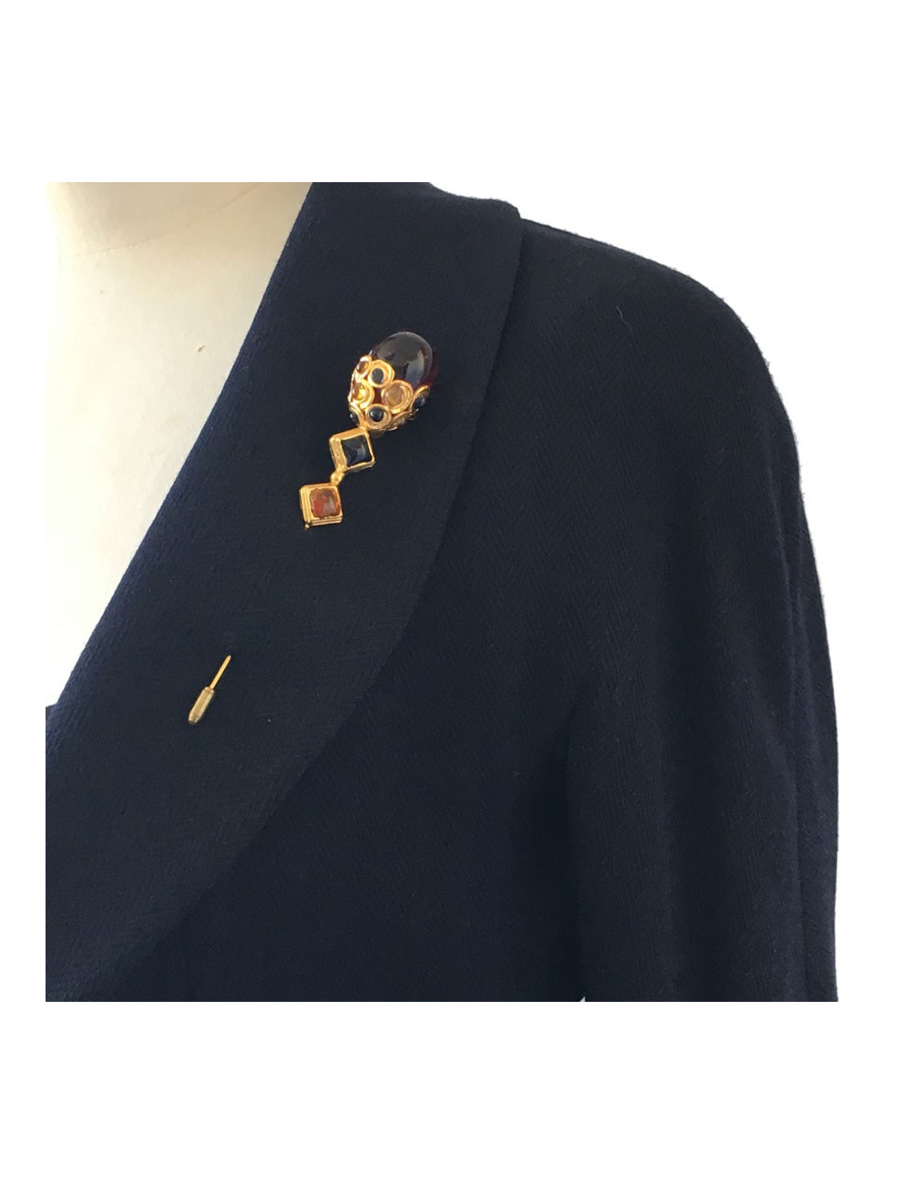 Epingle LOEWE dorée et en pâte de verre 