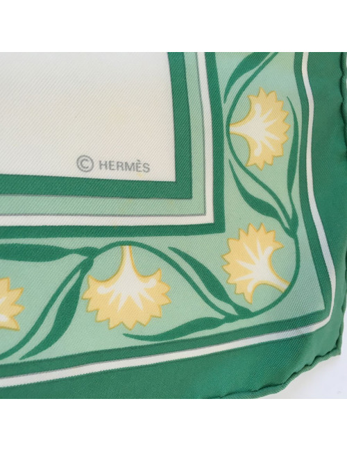Carré HERMES "Oeillet sauvage et autres Caryophyllées" en soie multicolore