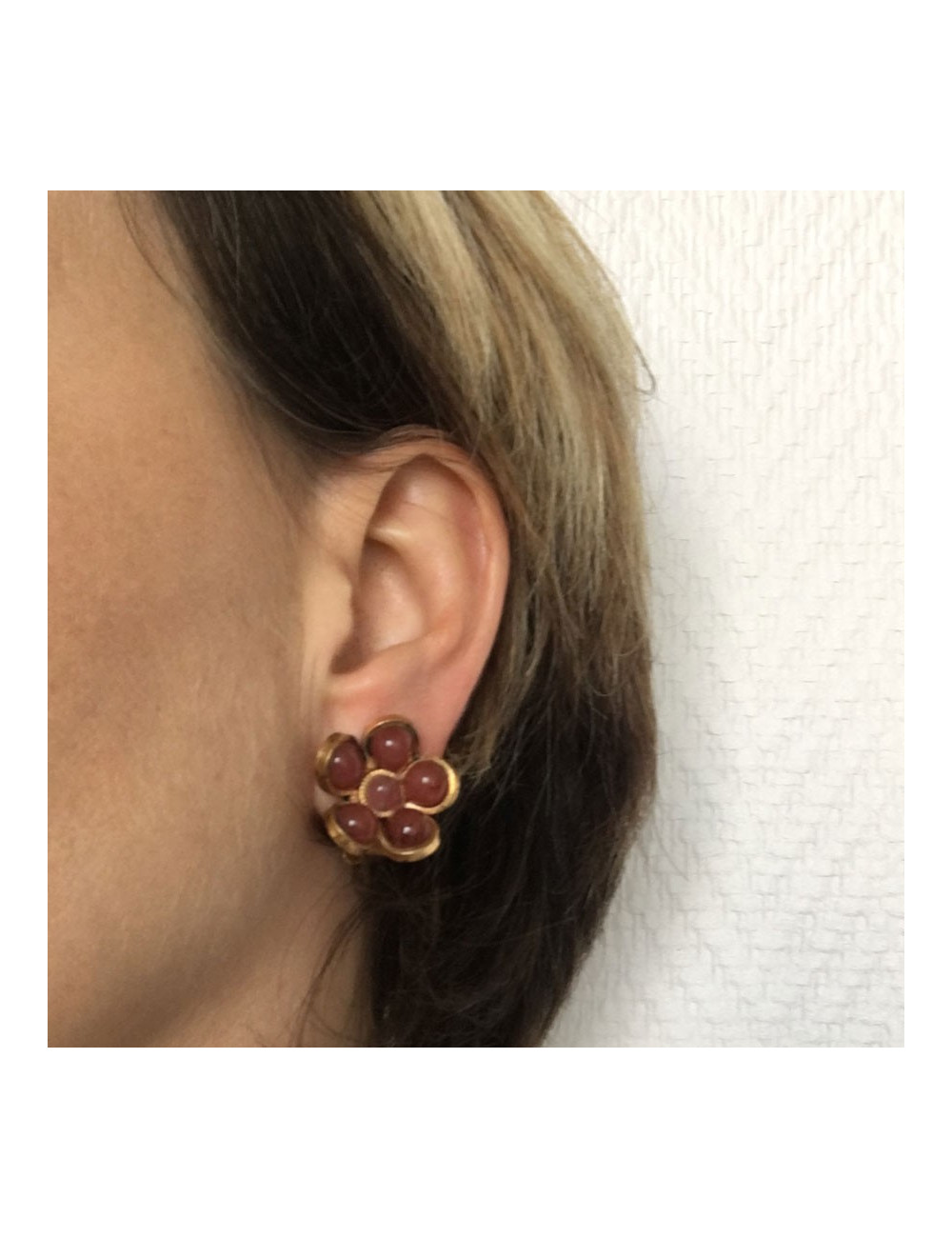 MARGUERITE de VALOIS antique pink molten glass flower clip-on earrings