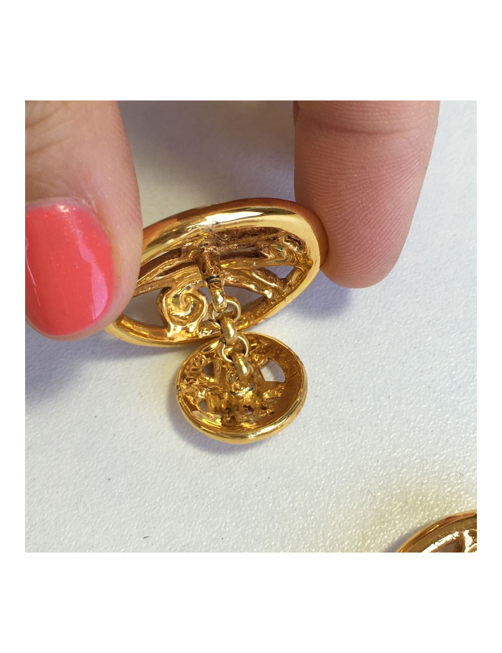 NINA RICCI cufflinks gold metal