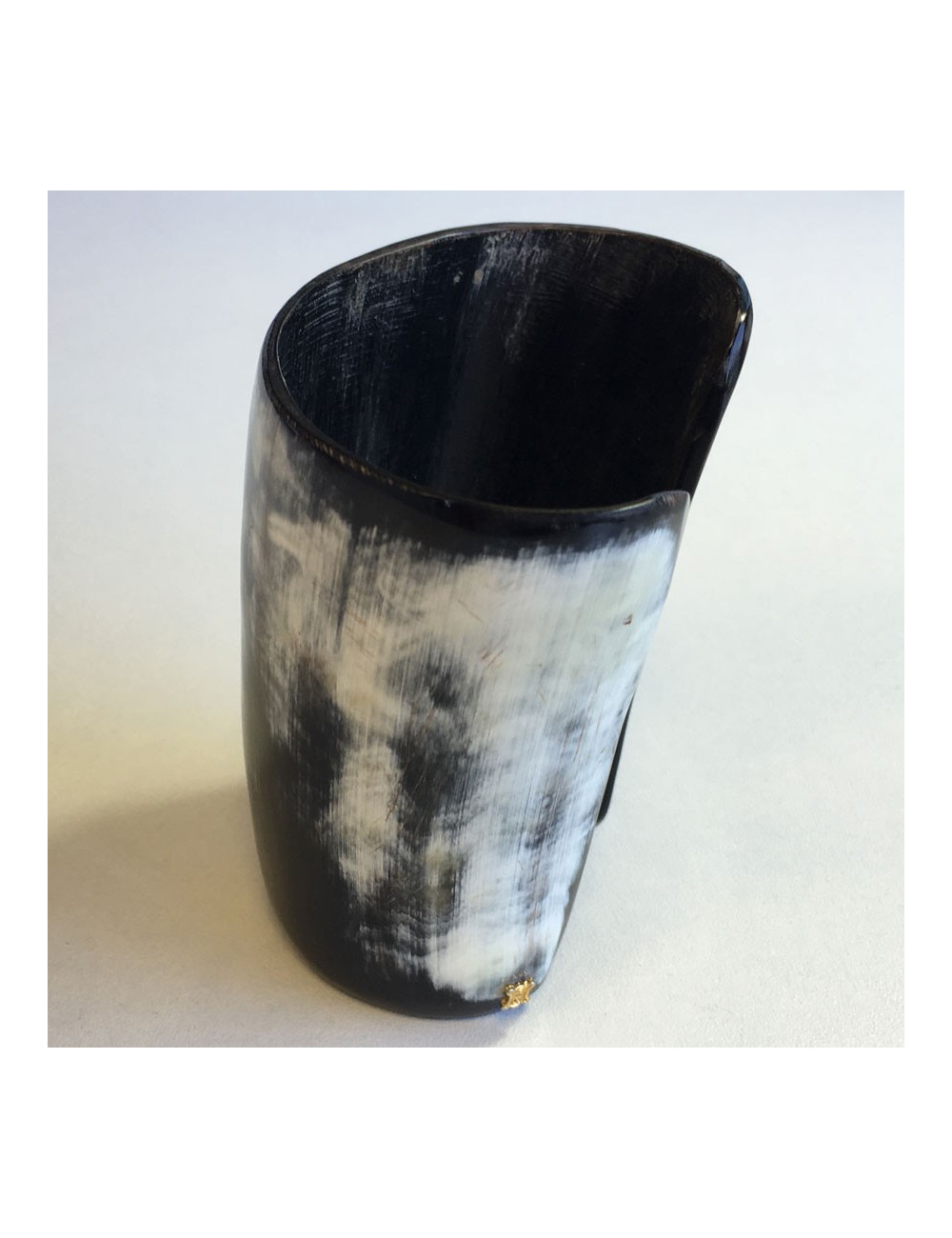 Manchette CELINE en corne noire 