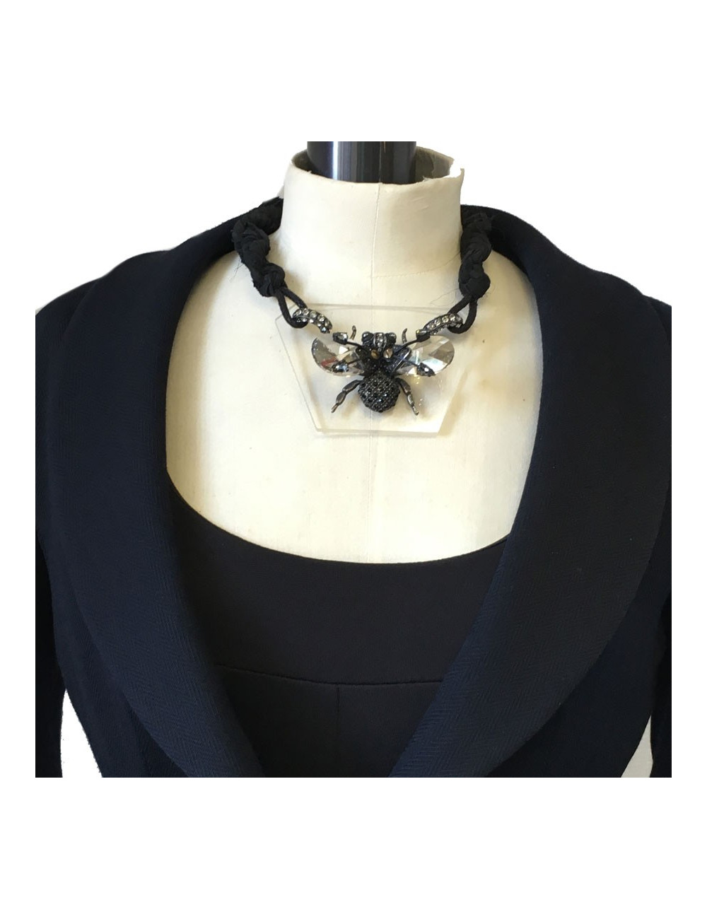 Collier LANVIN insecte en cristaux de swarovski et strass