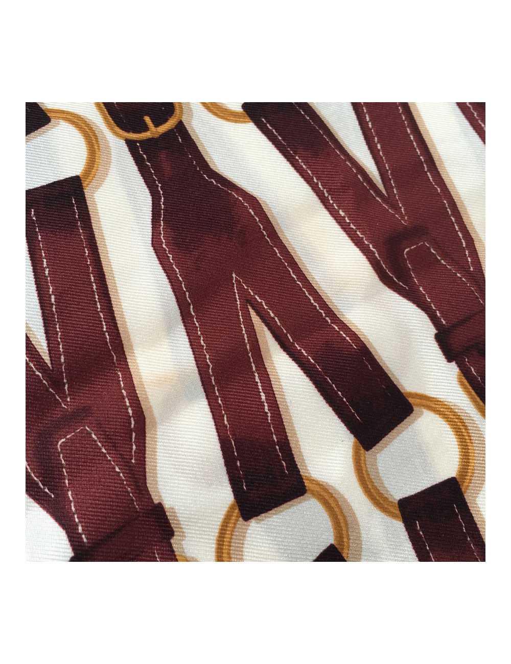 Foulard HERMES en soie ivoire, bordeaux et bleu