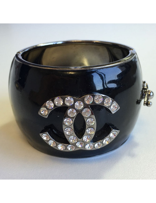 Manchette CHANEL noire couture