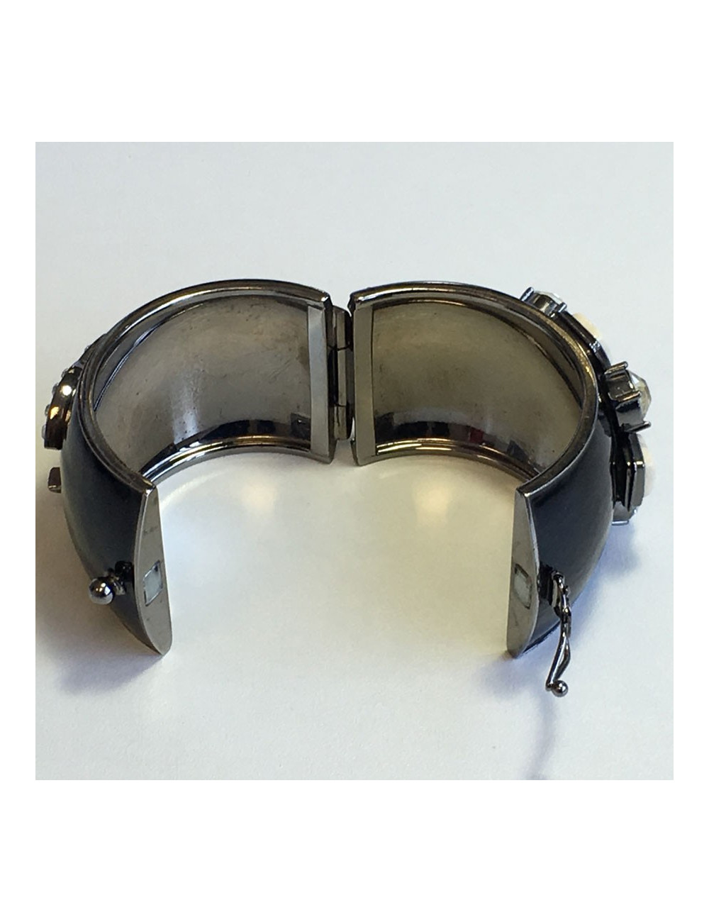 Manchette CHANEL noire couture