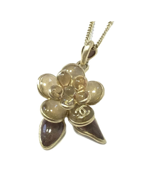 Collier CHANEL camélia en pâte de verre