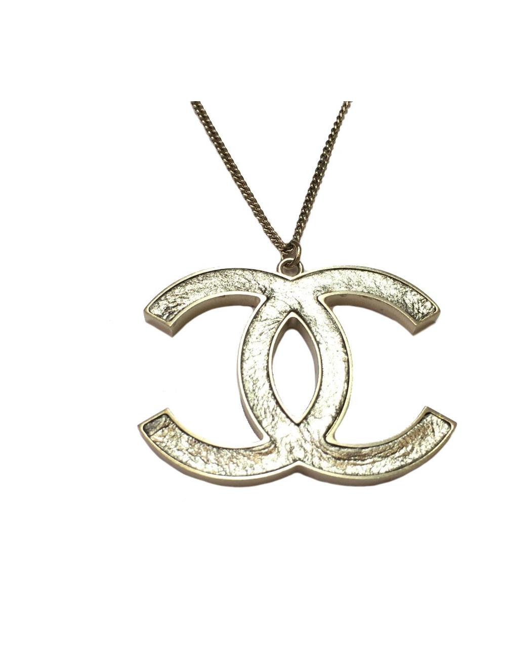 XXX Collier CHANEL "CC" en métal or pâle
