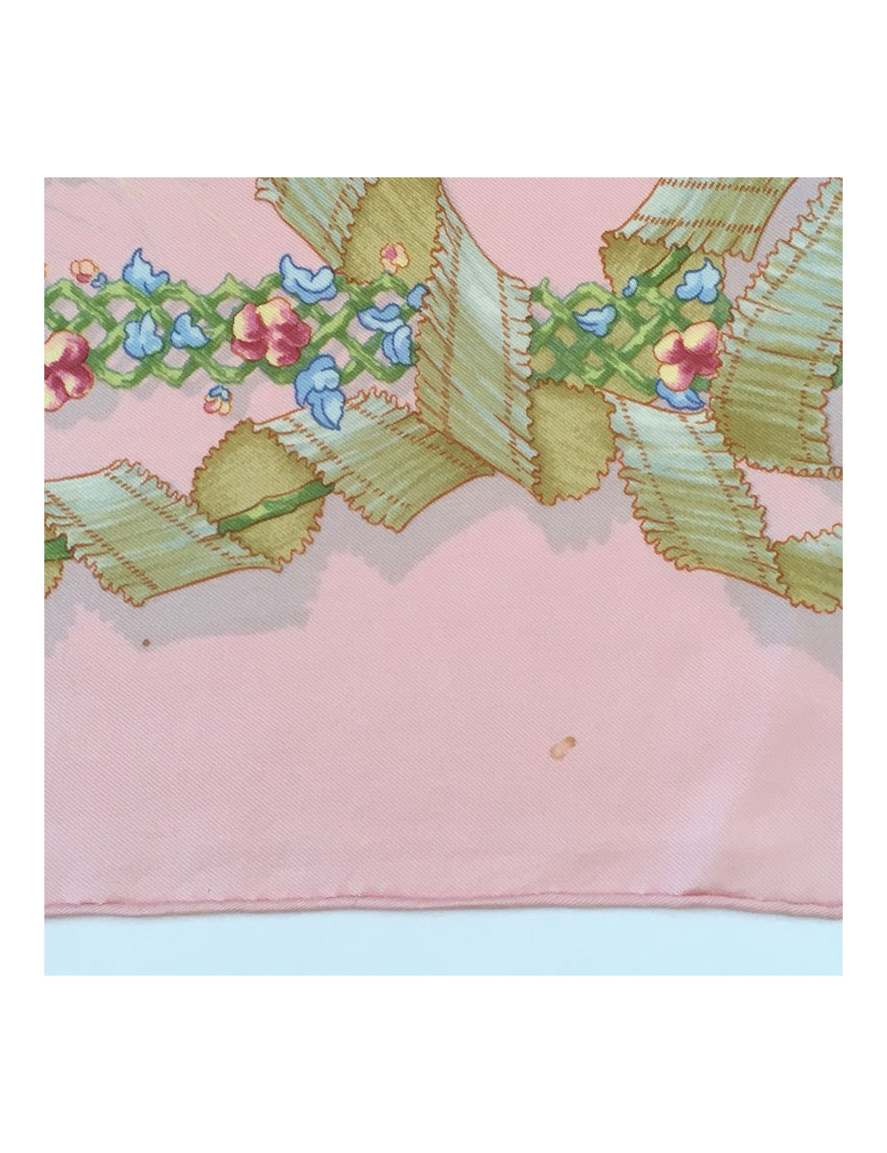 Hermès "The coronation of spring" in pink silk