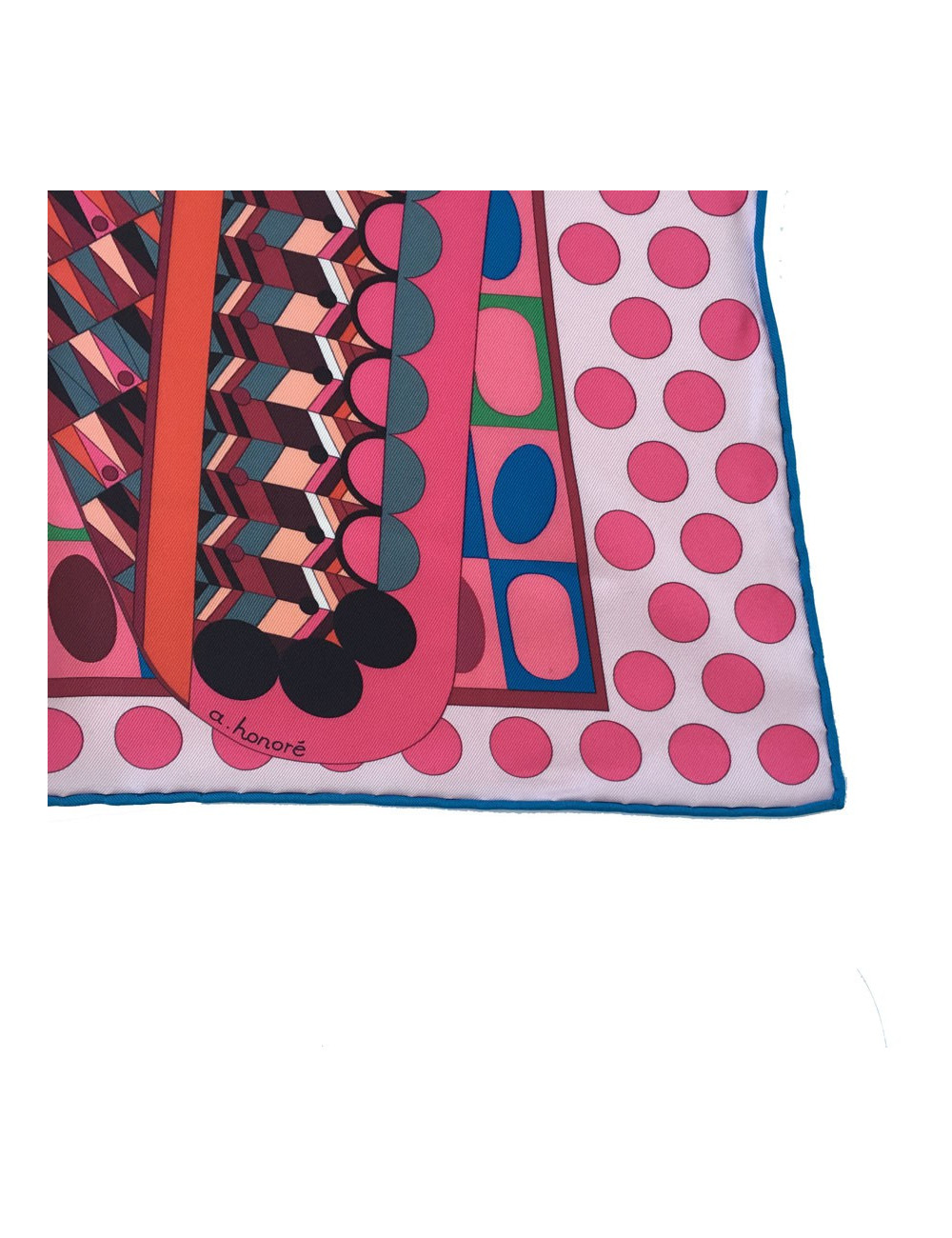 Carré HERMES "Les ailes de la soie" en soie rose
