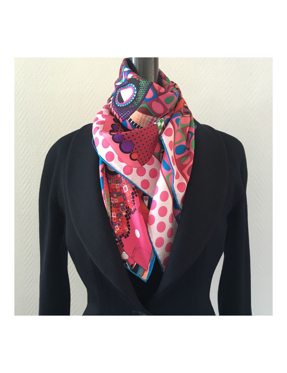 Square "Wings of silk" HERMES silk pink