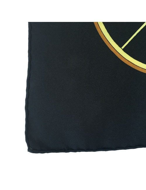 xxx Carré HERMES "Springs" en soie noire et or