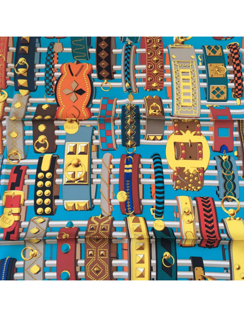 Carré HERMES "Colliers de chiens" en soie multicolore